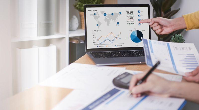 Qual o papel da gestão e auditoria em saúde na eficiência do setor?